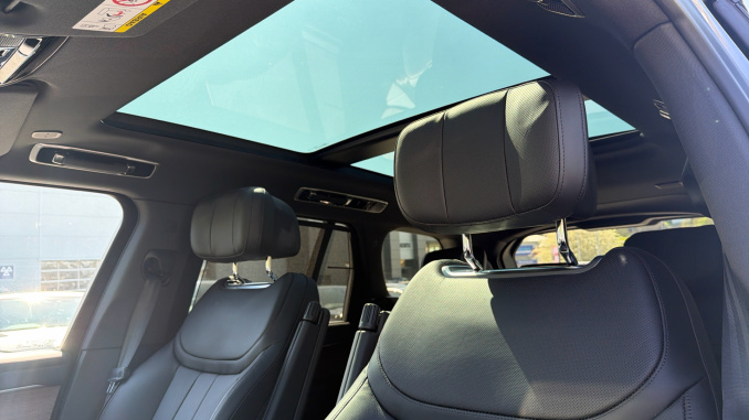 Land Rover Range Rover 3.0 D350 Autobiography 4dr Auto Diesel Estate - Image 33